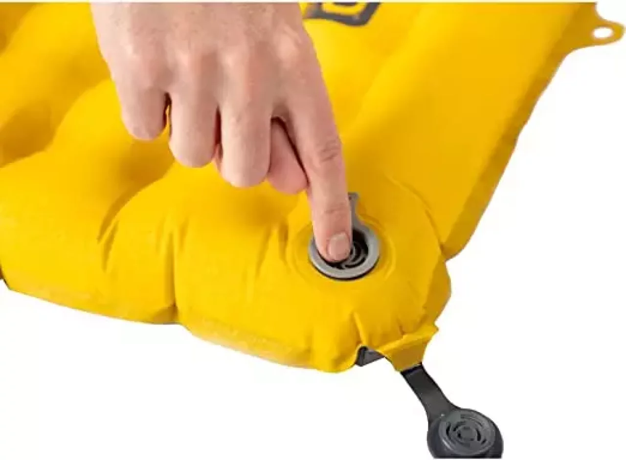 軽量化と寝心地の良さを両立したレギュラーサイズのテントマット『NEMO レギュラーマミー』