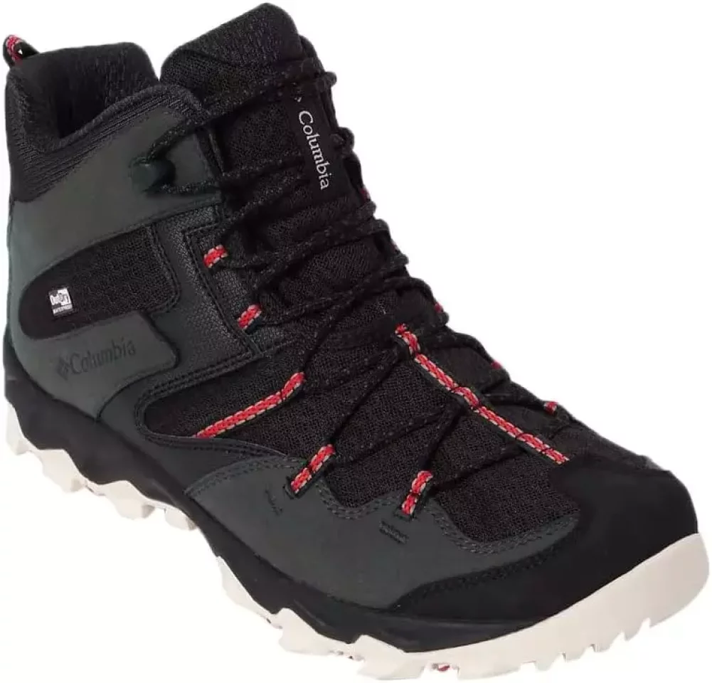 軽量で歩きやすい低山登山に特化した『セイバーシリーズ』