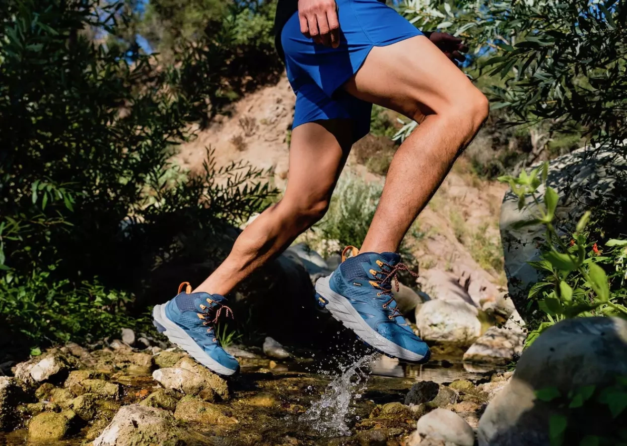 HOKA ONE ONE より、サステナブルな軽量防水ハイクシューズ「ANACAPA MID GTX」「ANACAPA LOW GTX」が2月25日(金)新登場!