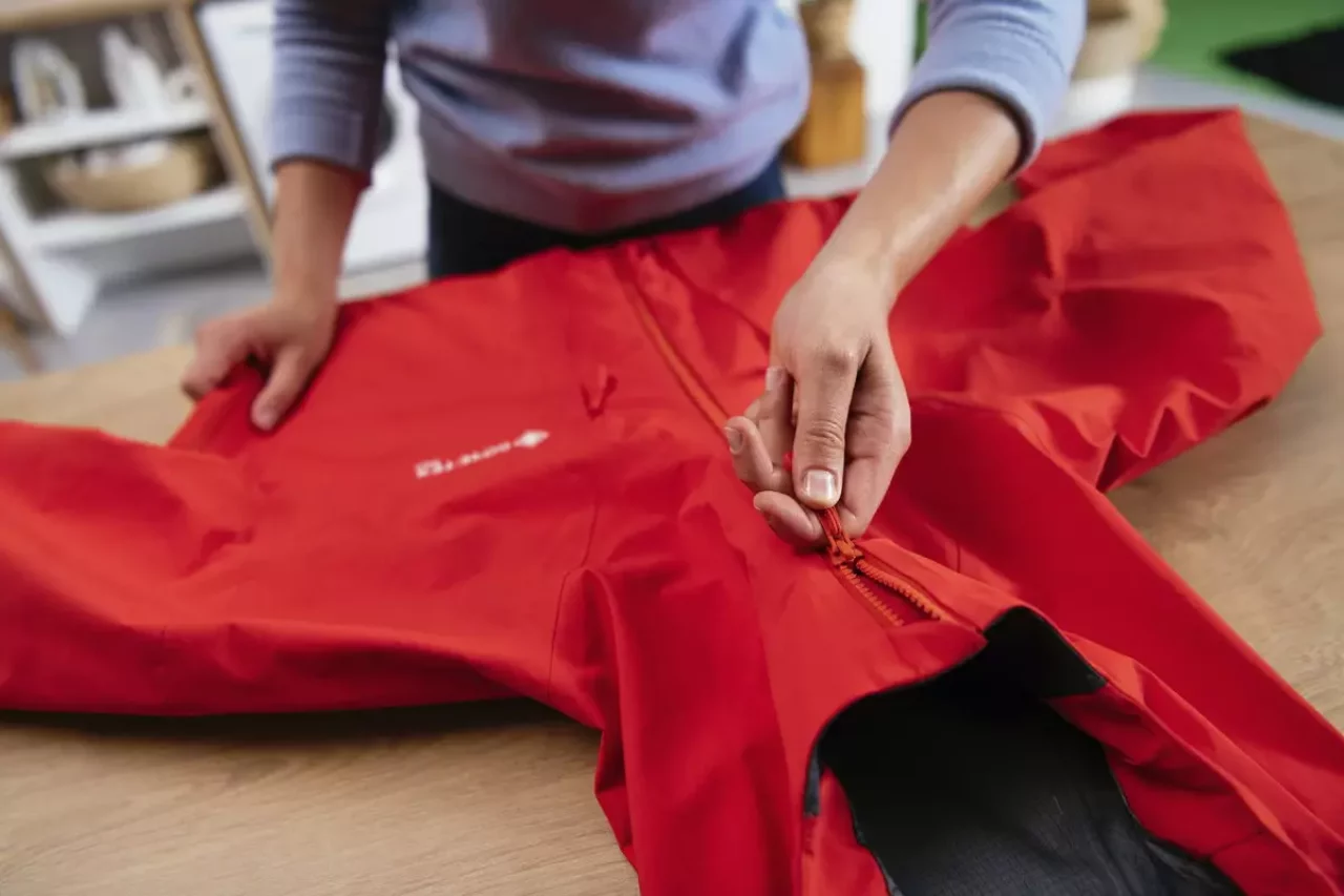 登山でゴアテックスウェアを着用するとどうなるか