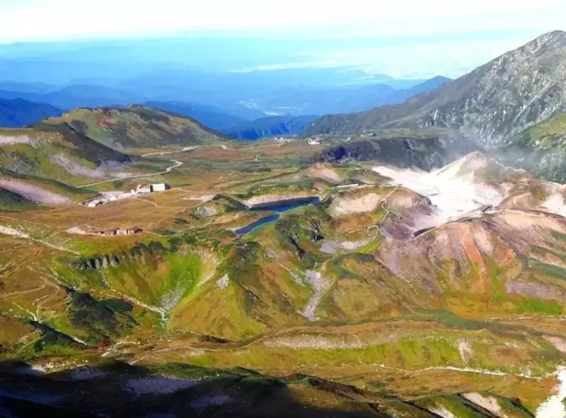 立山三山 1泊2日の周回コース-縦走登山の難易度と見どころをレポート|ルート紹介から探す|登山・トレラン・山スキーマガジン「山旅旅」