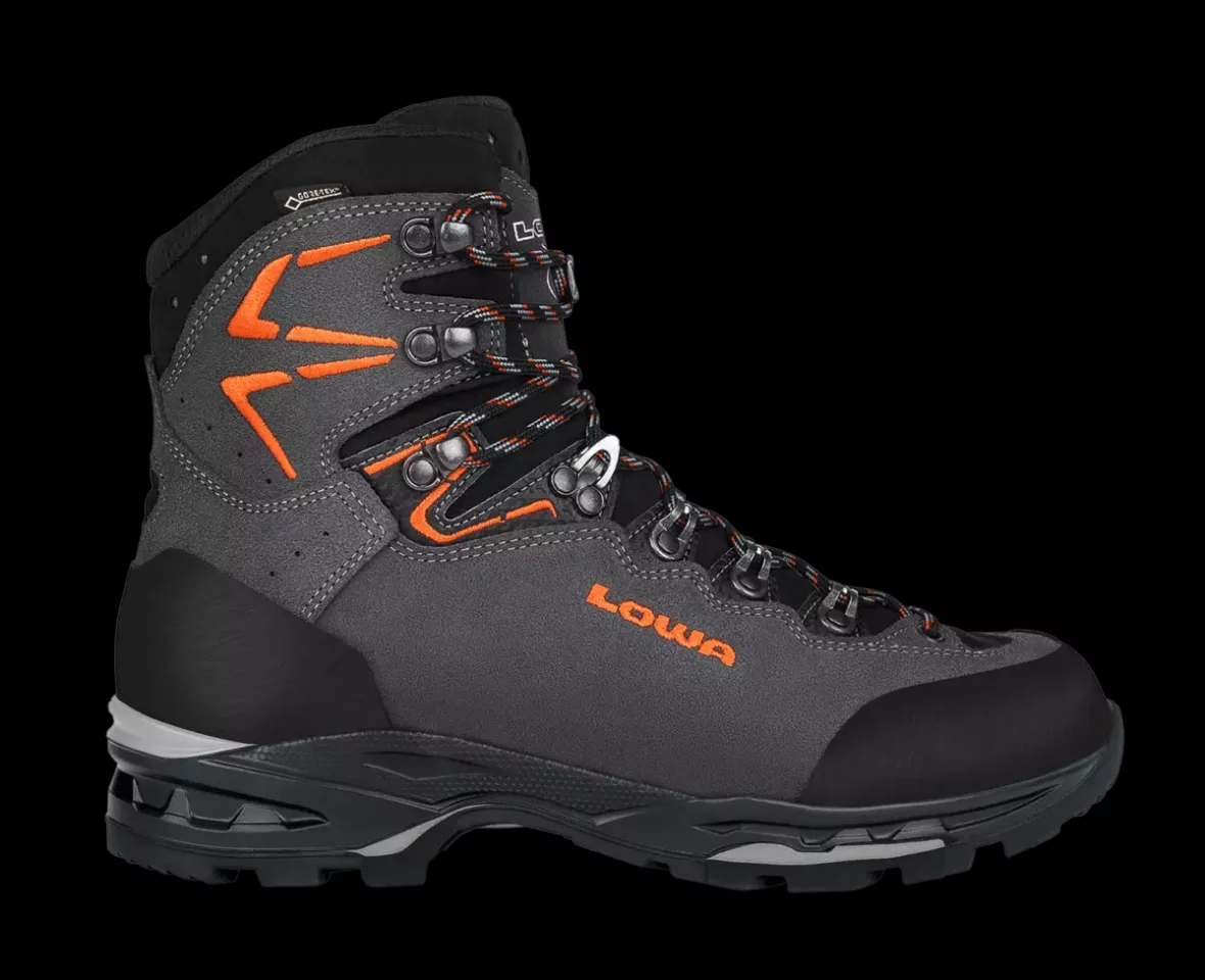 耐久性とサポート力に優れた登山靴『ティカムⅡ GT』