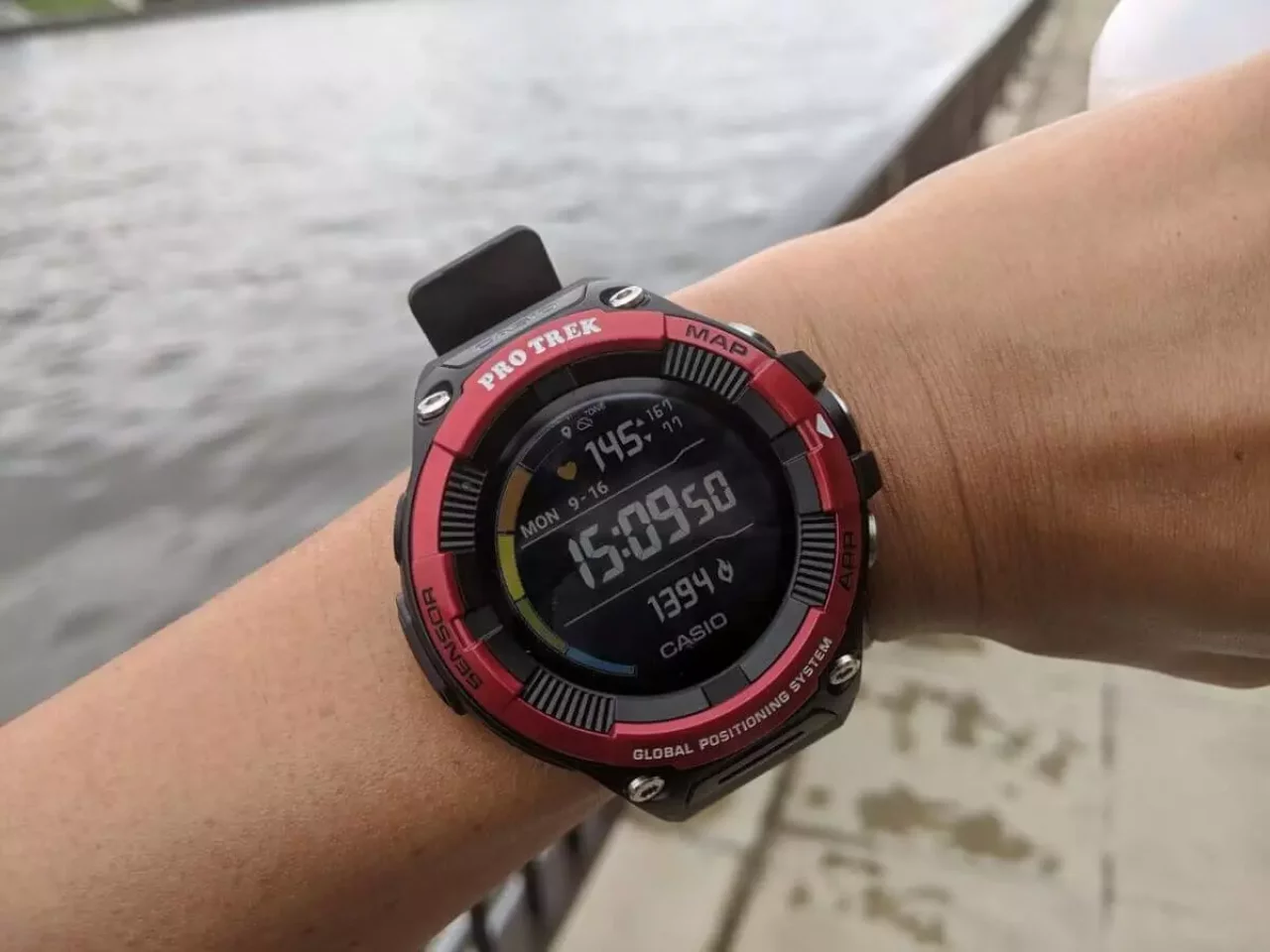 プロトレックスマートシリーズ初の心拍計