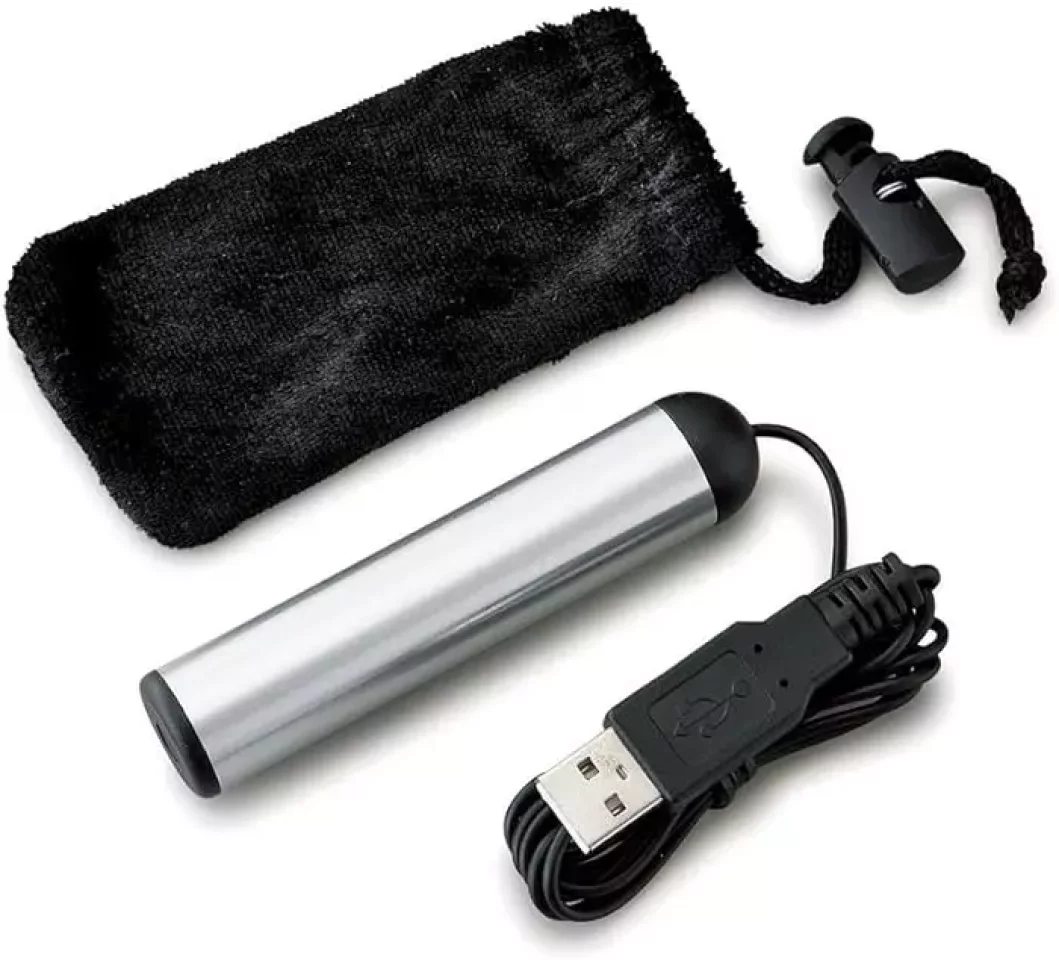 握るだけで手を暖かくするUSBハンドウォーマー