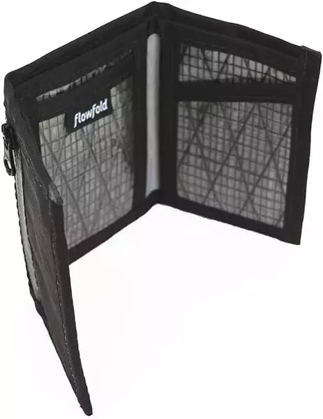 フローフォールド−ジッパートラベラーリミテッド