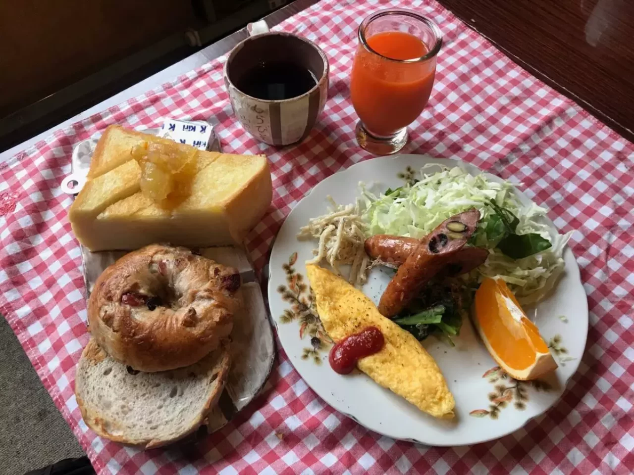 しらびそ小屋の『厚切り薪ストーブトースト』