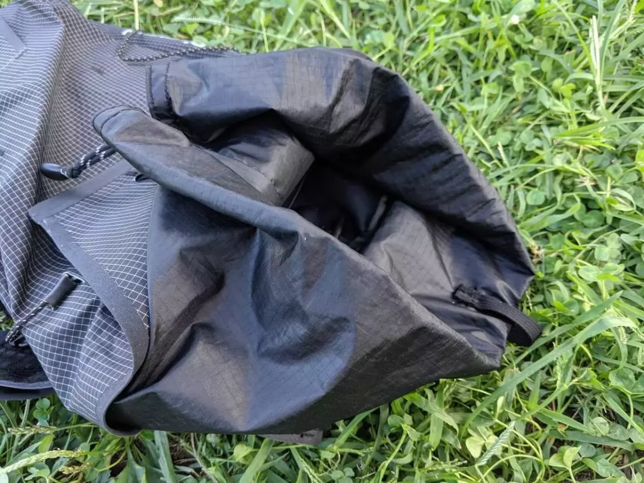 ブラックダイヤモンド ディスタンス8のザックの締め方