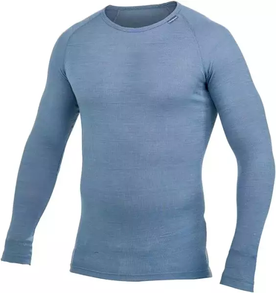 ウールパワーのメリノウール製ベースレイヤー