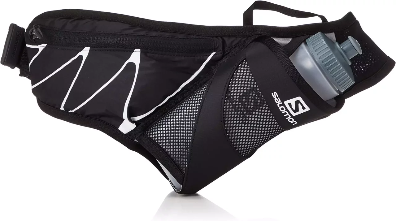 多くの水を持ち運べるウエストバッグ『サロモン SENSIBELT』