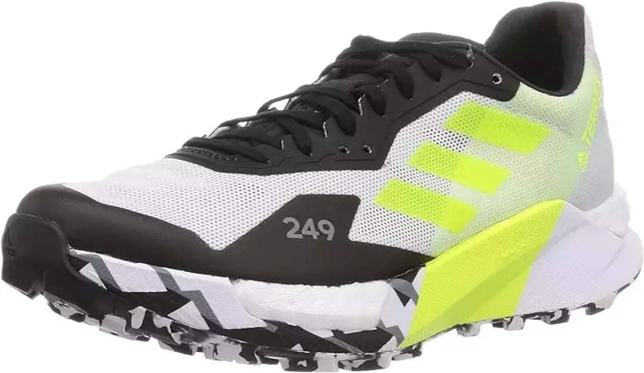 トレイルランニングシューズ アディダス