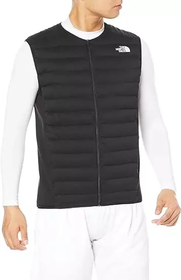 海岸に打ち寄せる波の空中写真。