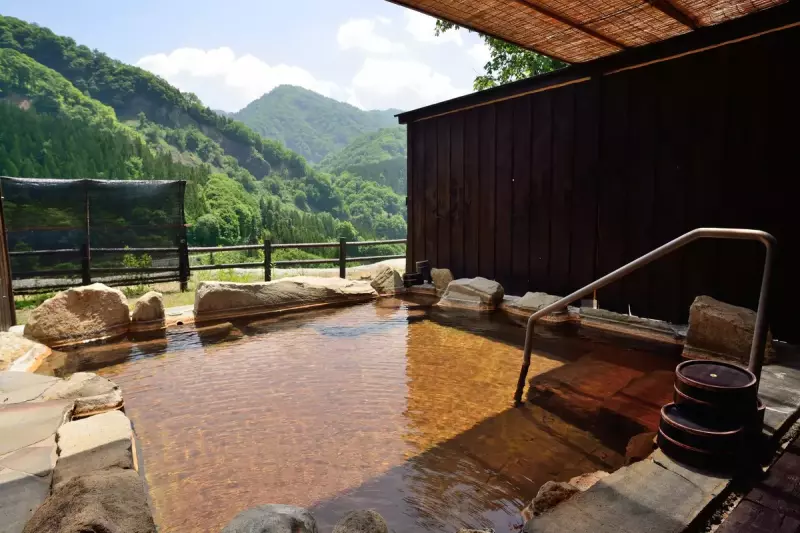 雨飾荘 露天風呂
登山 温泉