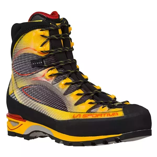素早いフィット感調整が可能な登山靴『トランゴキューブGTX』