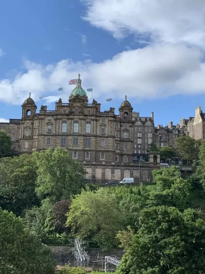 スコットランド エディンバラへ