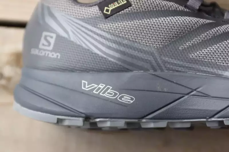 サロモンセンスライドGORE-TEX ノクターンで疲労を軽減