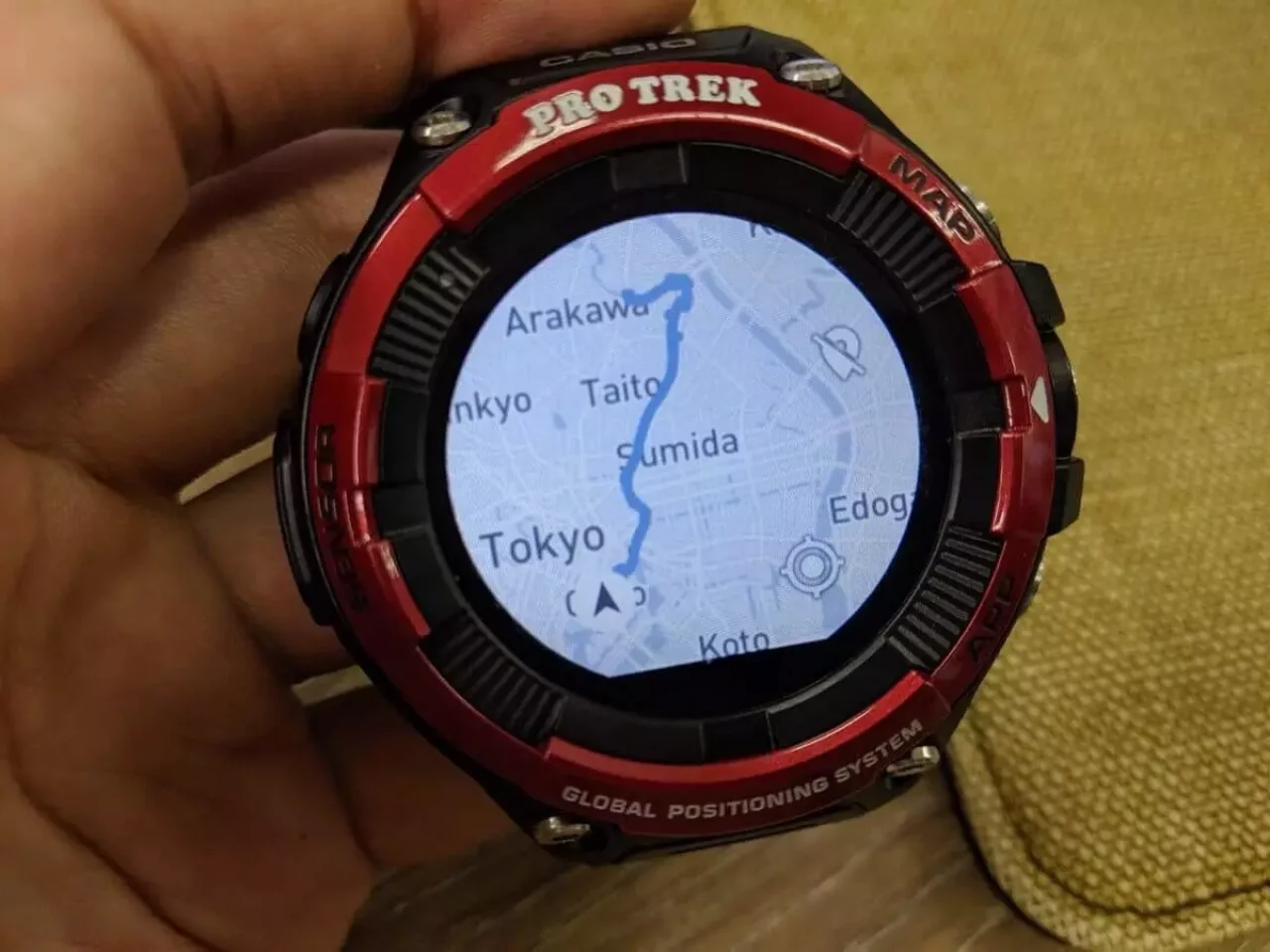 プロトレックスマートの地図を見ながらランニング