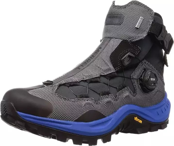 冬のハイキングにおすすめの軽量シューズはメレルのサーモローグ