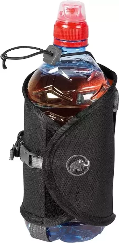 幅広いボトルサイズにフィットさせることができるボトルホルダー『マムート アド オン ボトル ホルダー』