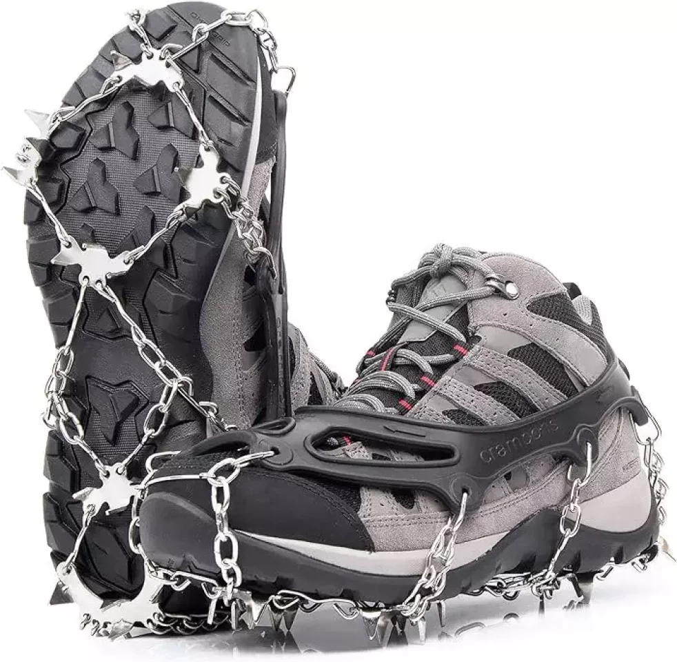 軽量で装着しやすいチェーンアイゼン