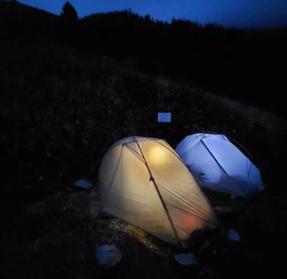 剣山登山 テント場