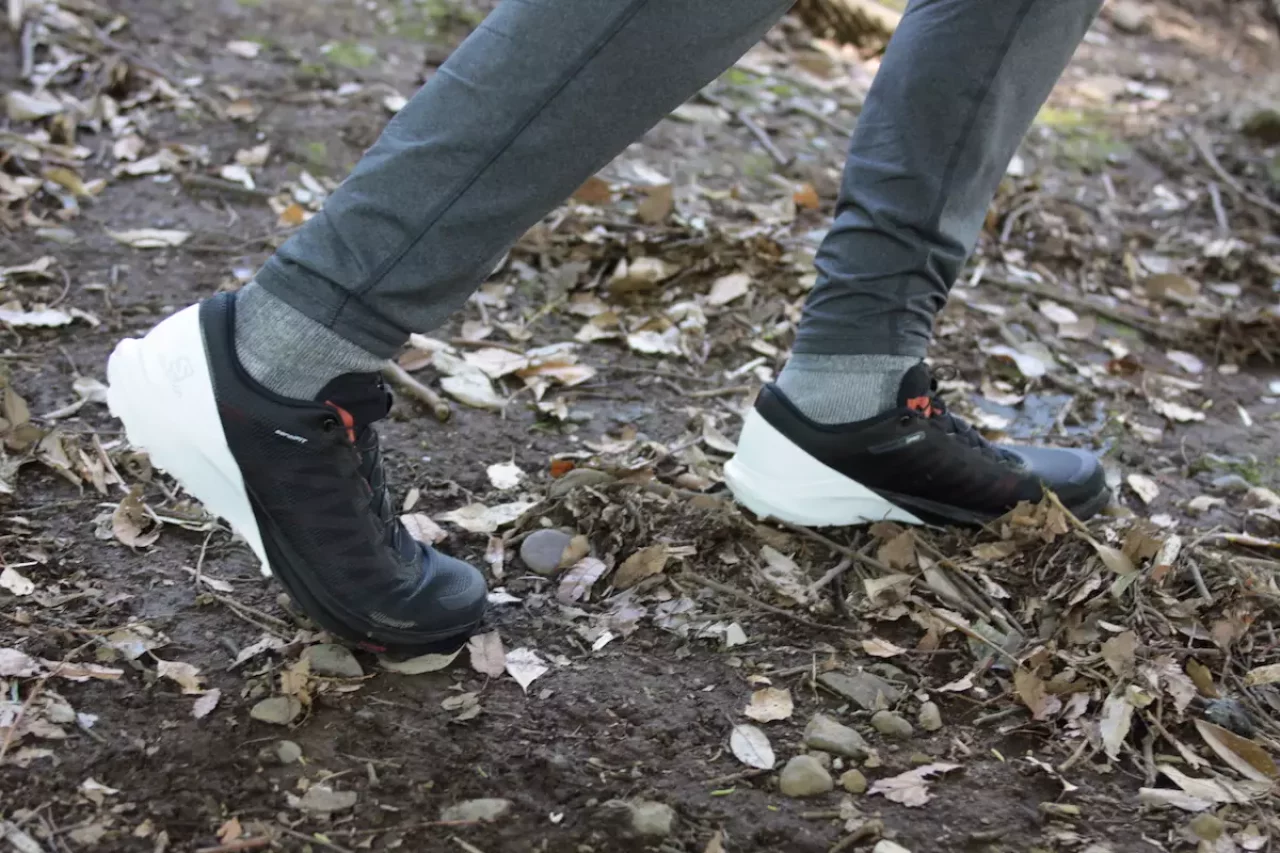 サロモンSENSE 4 PROとSENSE RIDE 3の新しいミッドソールopti-Vibe