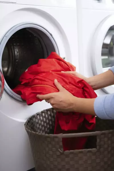 ゴアテックスウェアのメンテナンス方法−洗濯とアイロンで撥水性回復|洗濯・撥水加工|ハウツー・ヒント|山のコト|登山・トレラン・山スキーマガジン「山旅旅」