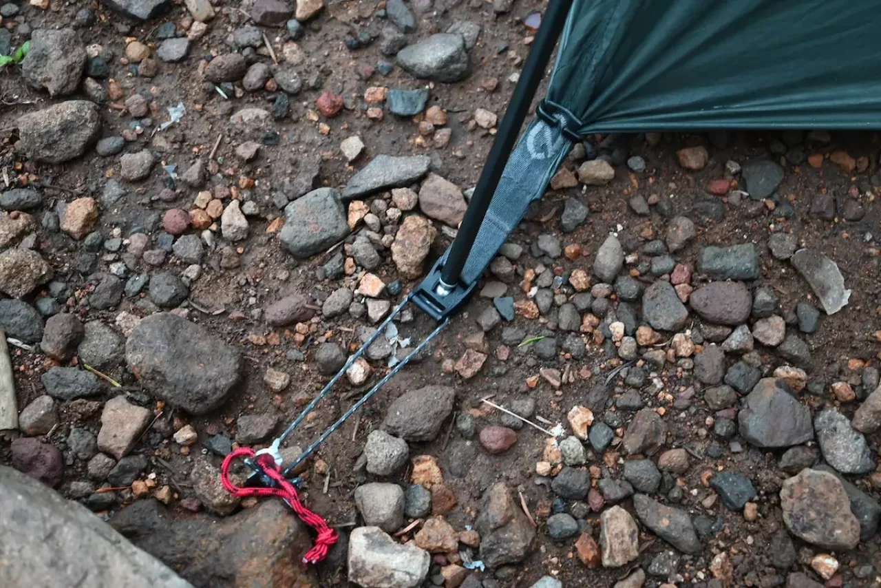 NEMO ホーネットストリーム1Pの設営