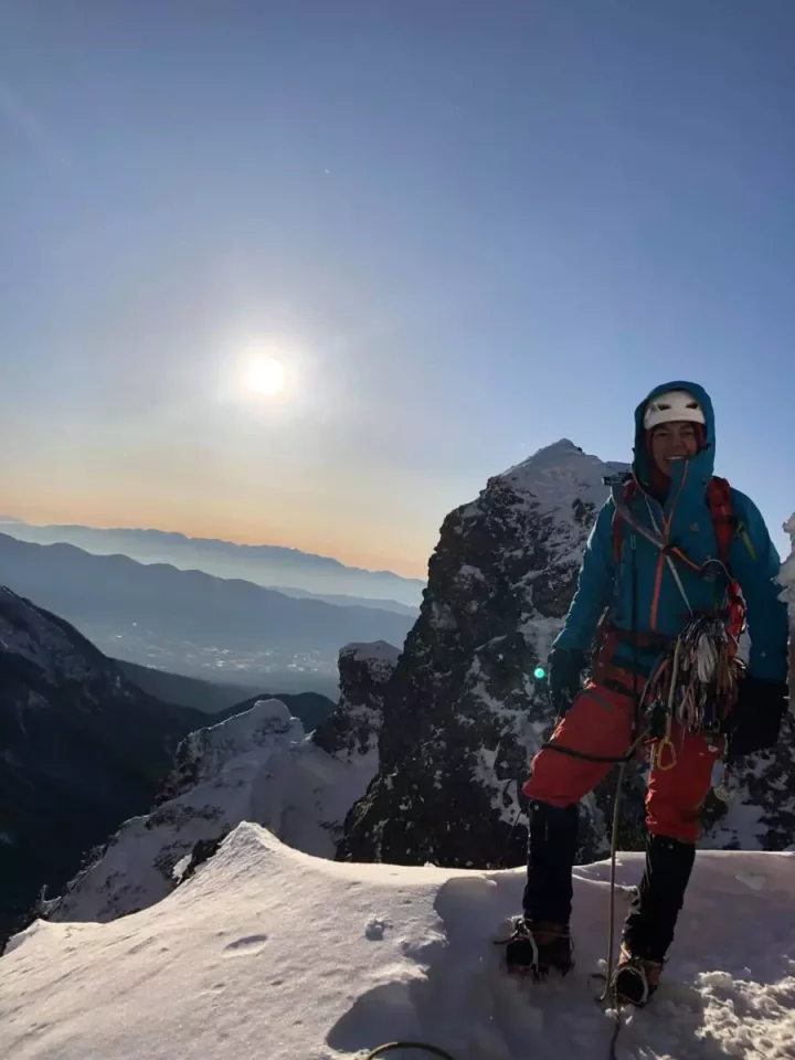 冬のクライミングに頼もしいバックパック『カリマーアルティメイト35』