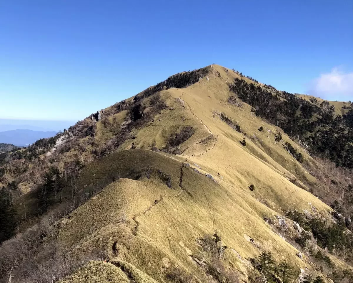次郎岌から剣山を見た風景