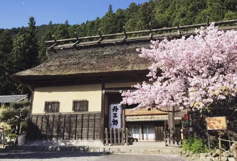 そば・うどん丹三郎