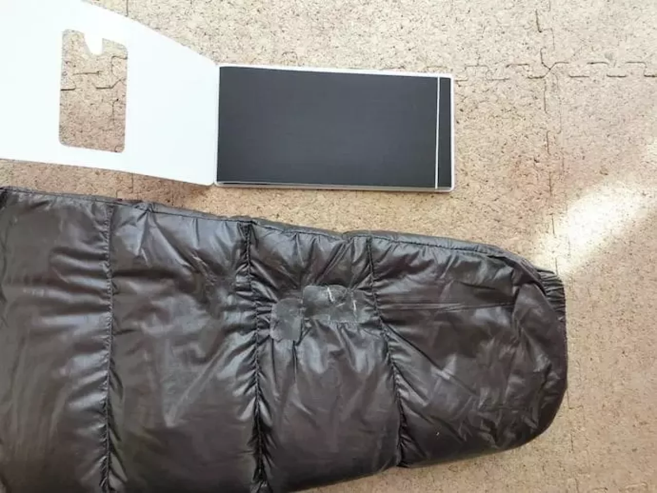 ダウン破れ補修