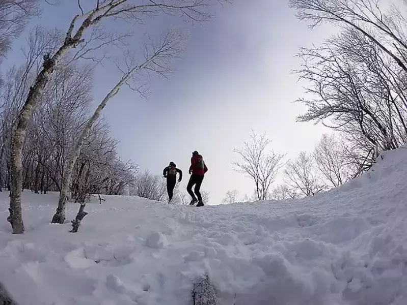 アークテリクスのプロトンLTフーディ―