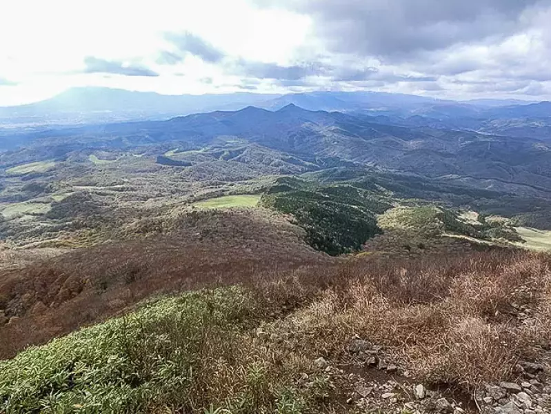 七時雨山