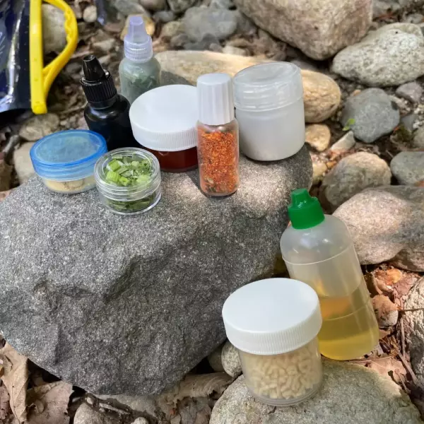 登山用調味料入れ