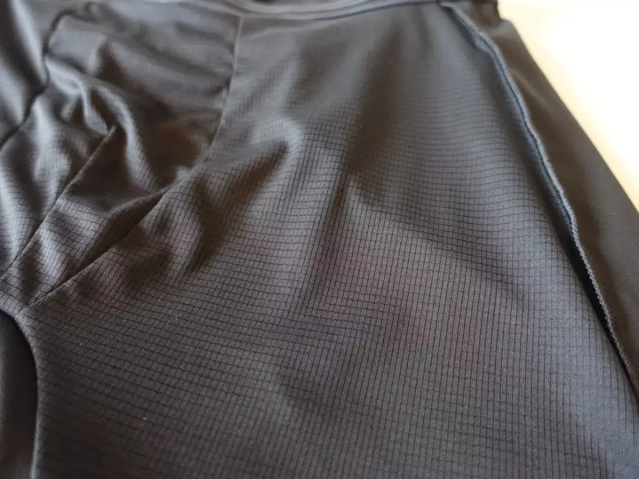 パタゴニア エンドレス・ラン・ショーツ 肌面はグリッド状の素材