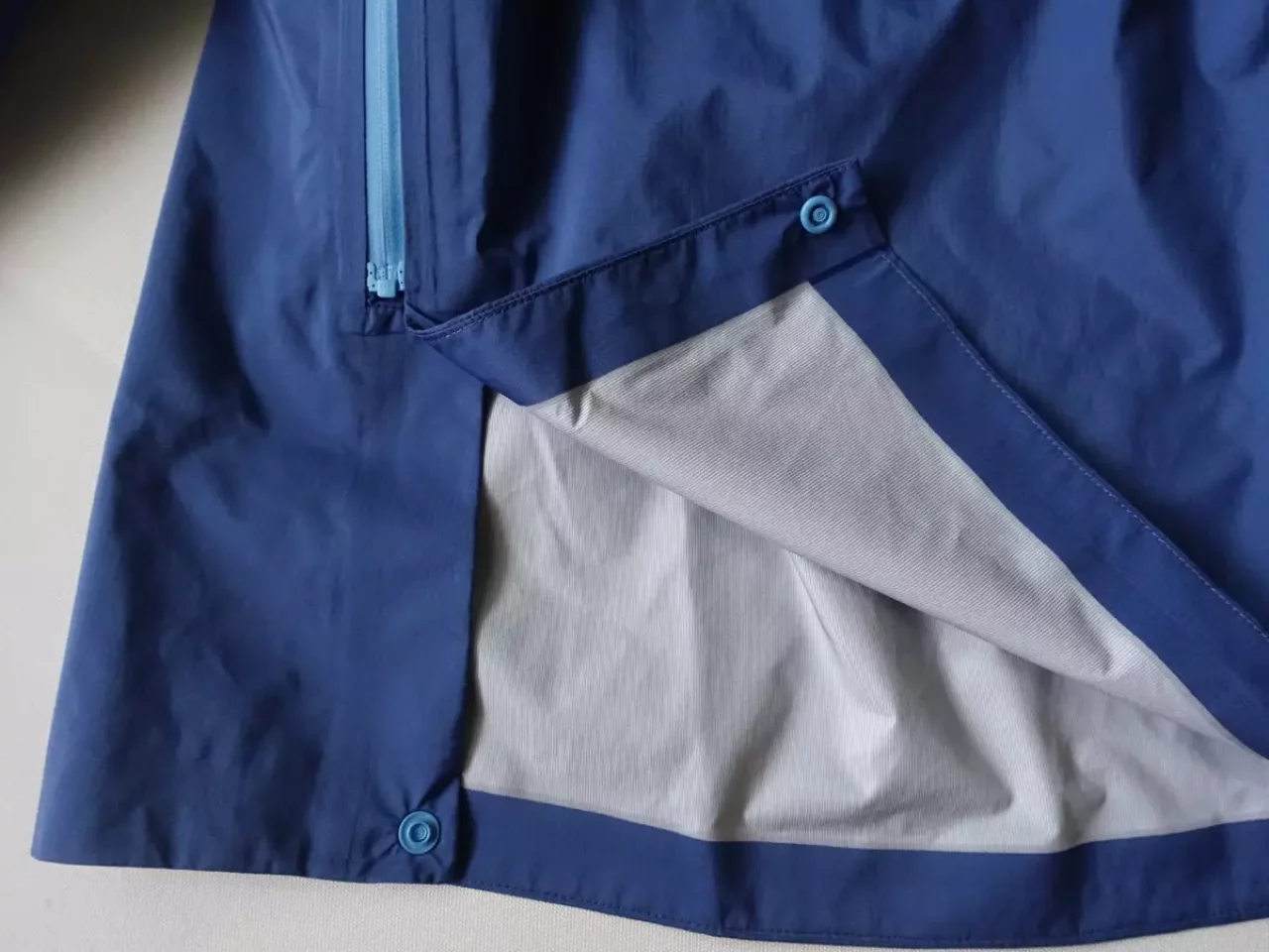 スナップボタン レイヤリング レインジャケット パタゴニア ストーム・レーサー・ジャケット