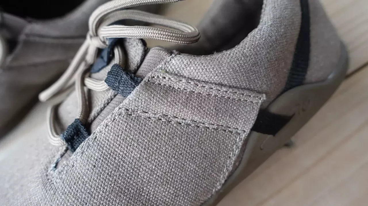 ゼロシューズ ハナの素材