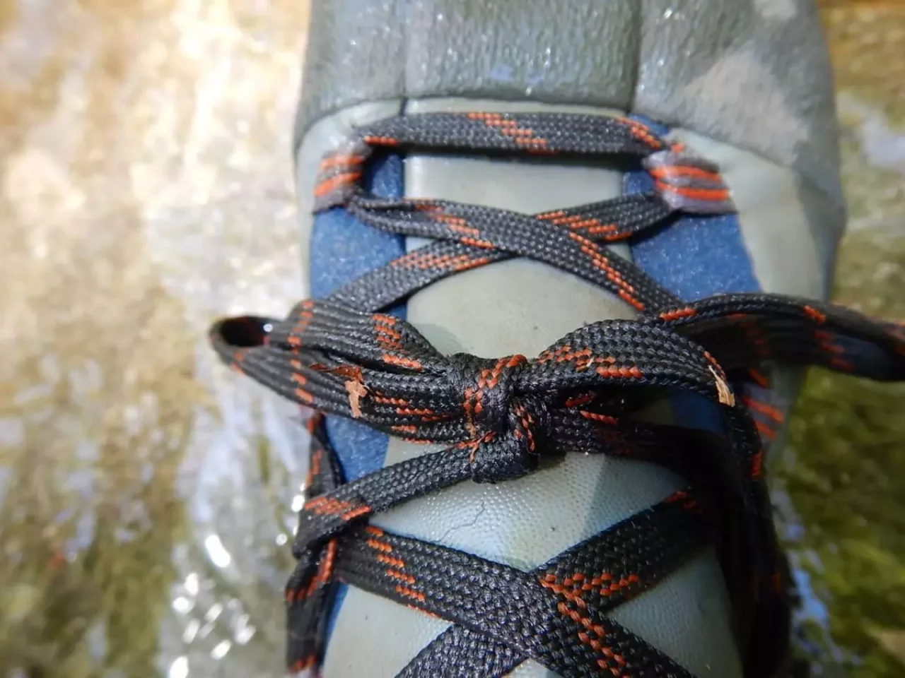 モンベル サワーシューズ 独特のシルエット