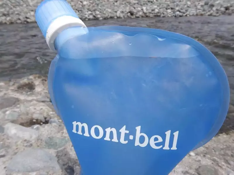 モンベル フレックスウォーターパック 握りやすい形状