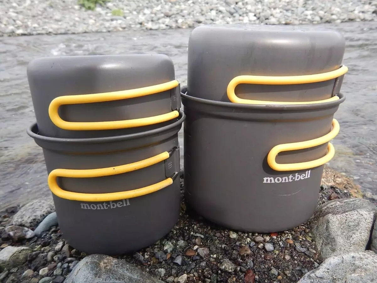 【賢いスタッキング例】ストーブもカトラリーも燃料もコンパクトに収納できる