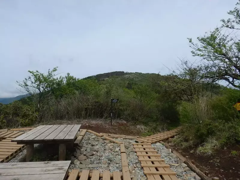 烏尾山 登山 二ノ塔 山頂