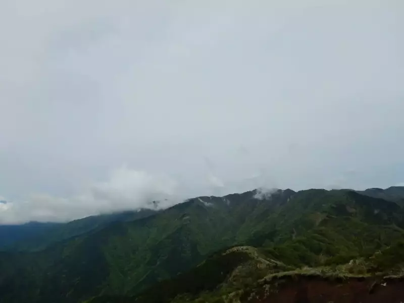 烏尾山 登山 三ノ塔 山頂