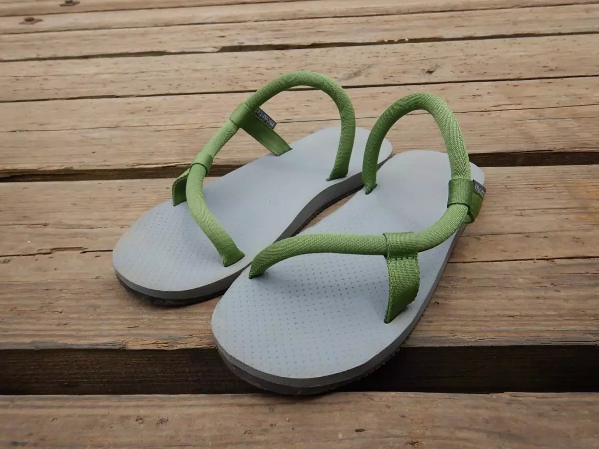 mont-bell ソックオンサンダル-心地良いサイズ感と靴下でも履けるサンダルをレビュー!
