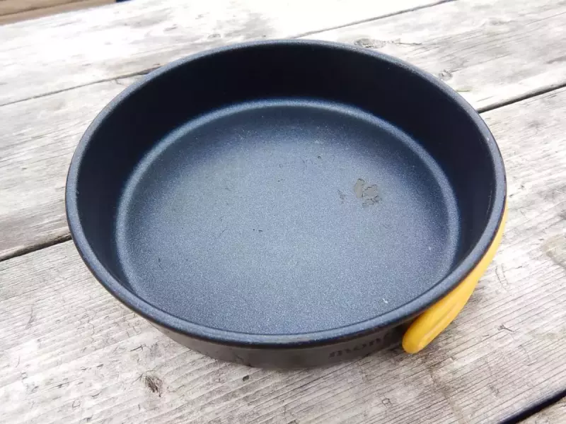 モンベル アルパインフライパン 軽量で扱いやすい