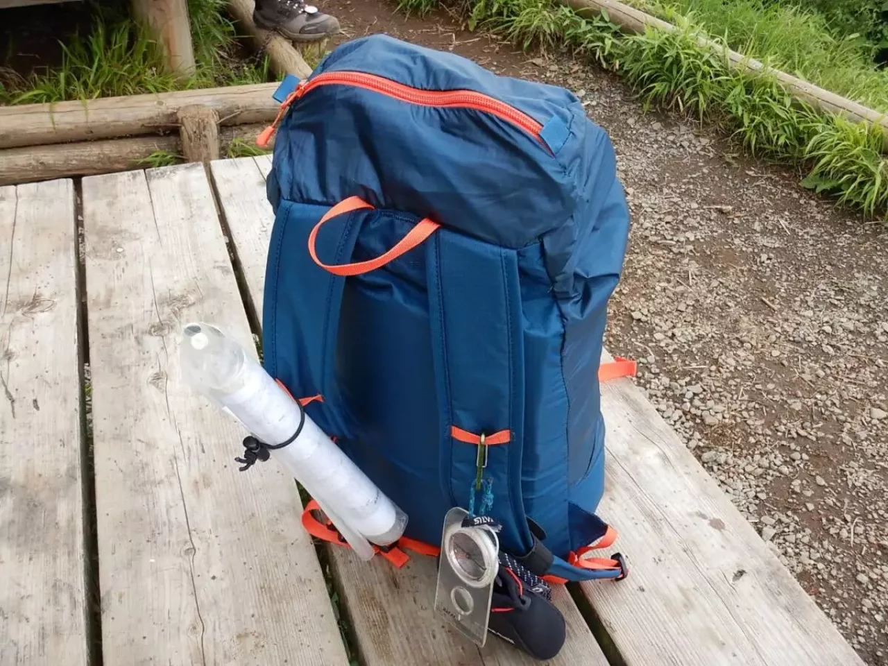 モンベル バーサライト パック 20 背面パッドを入れてクッション性を向上