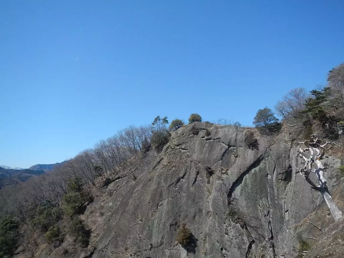 【日帰り登山】岩殿山登山−初心者から楽しめるルート紹介