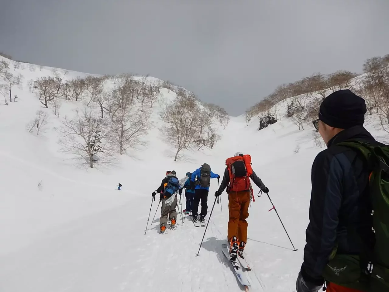 一定の斜度を見つけて歩く