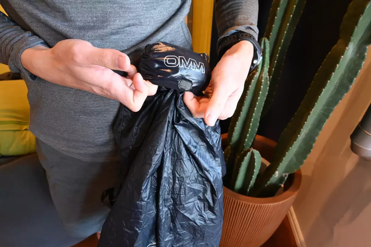 パッカブル ウィンドブレーカー OMM