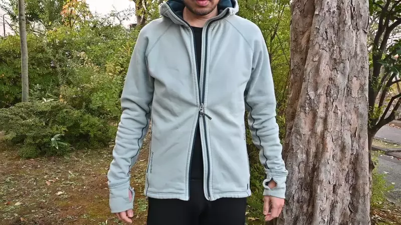採用されているフロントジッパー