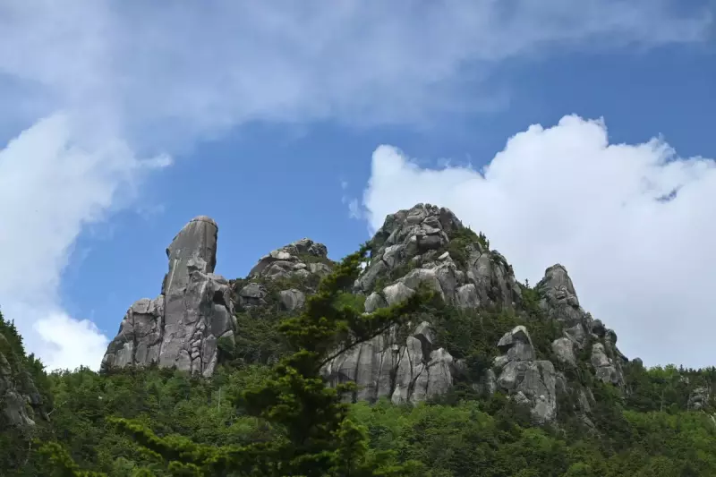 富士見平小屋から瑞牆山へ